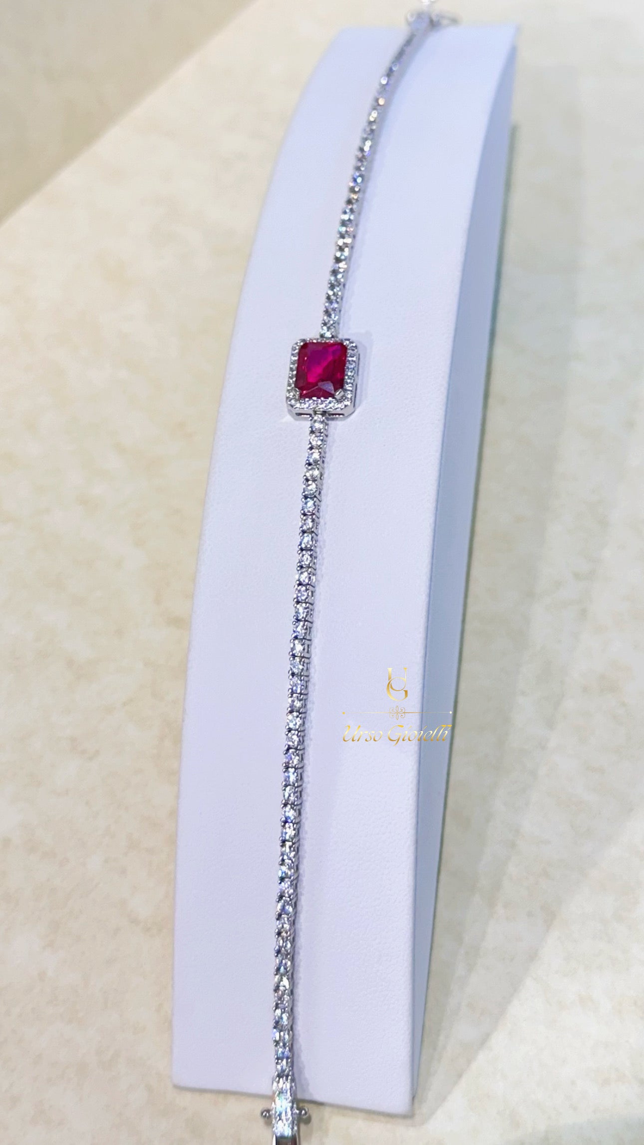 Bracciale Tennis in argento con zirconi bianchi centrale rosso