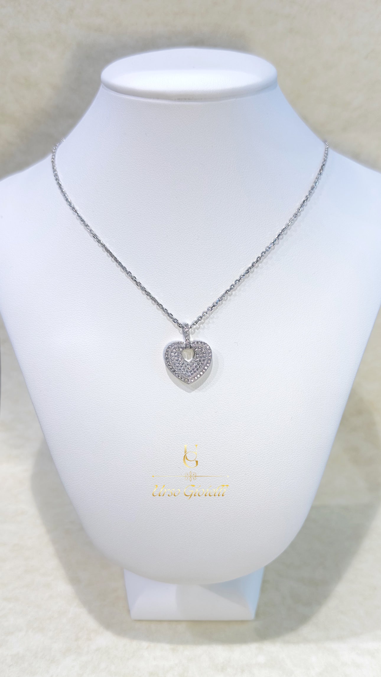 Collana cuore con pavè di zirconi bianchi