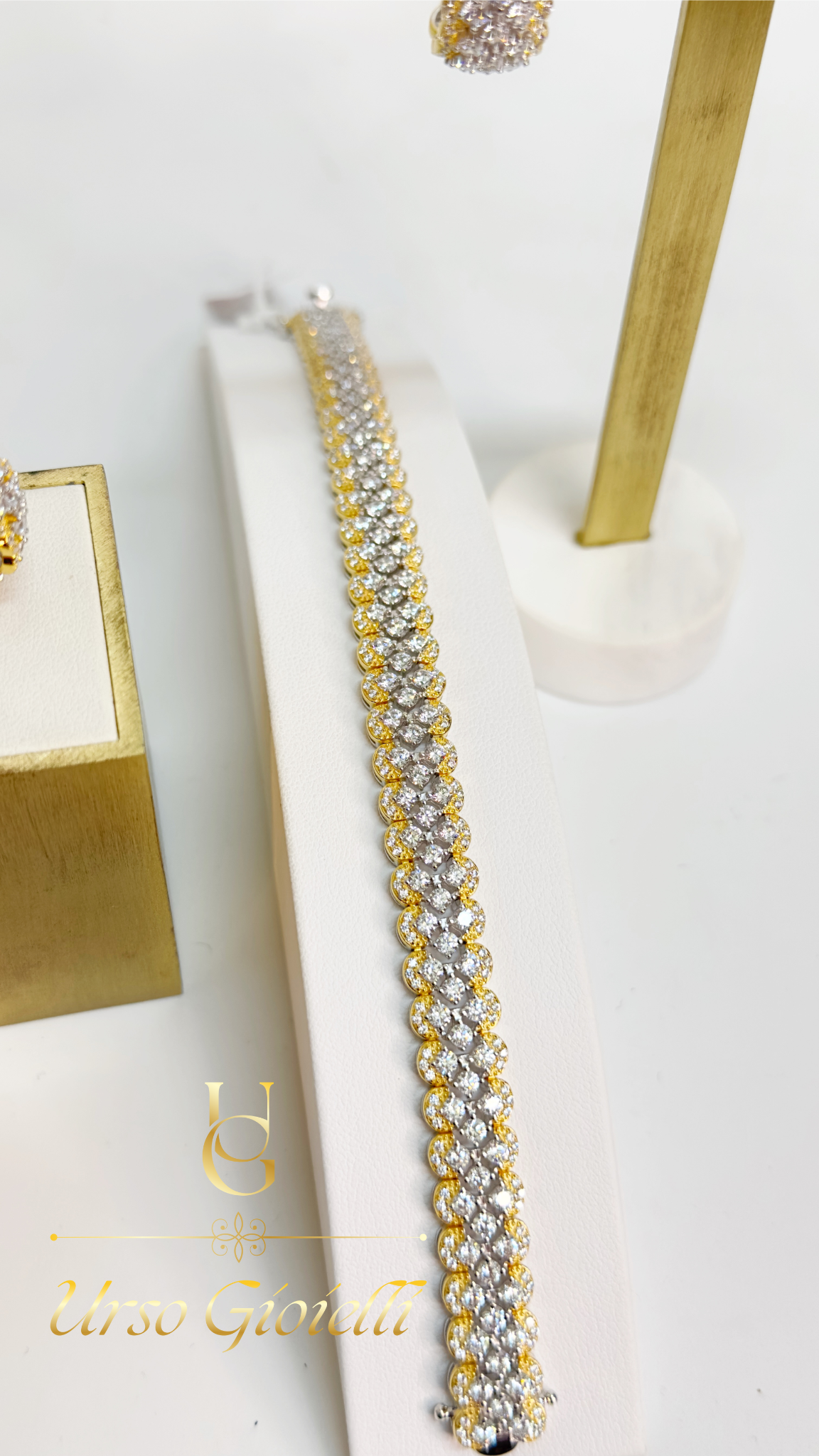 Set Bracciale Orecchini e Anello in Argento 925% con Zirconi bianchi