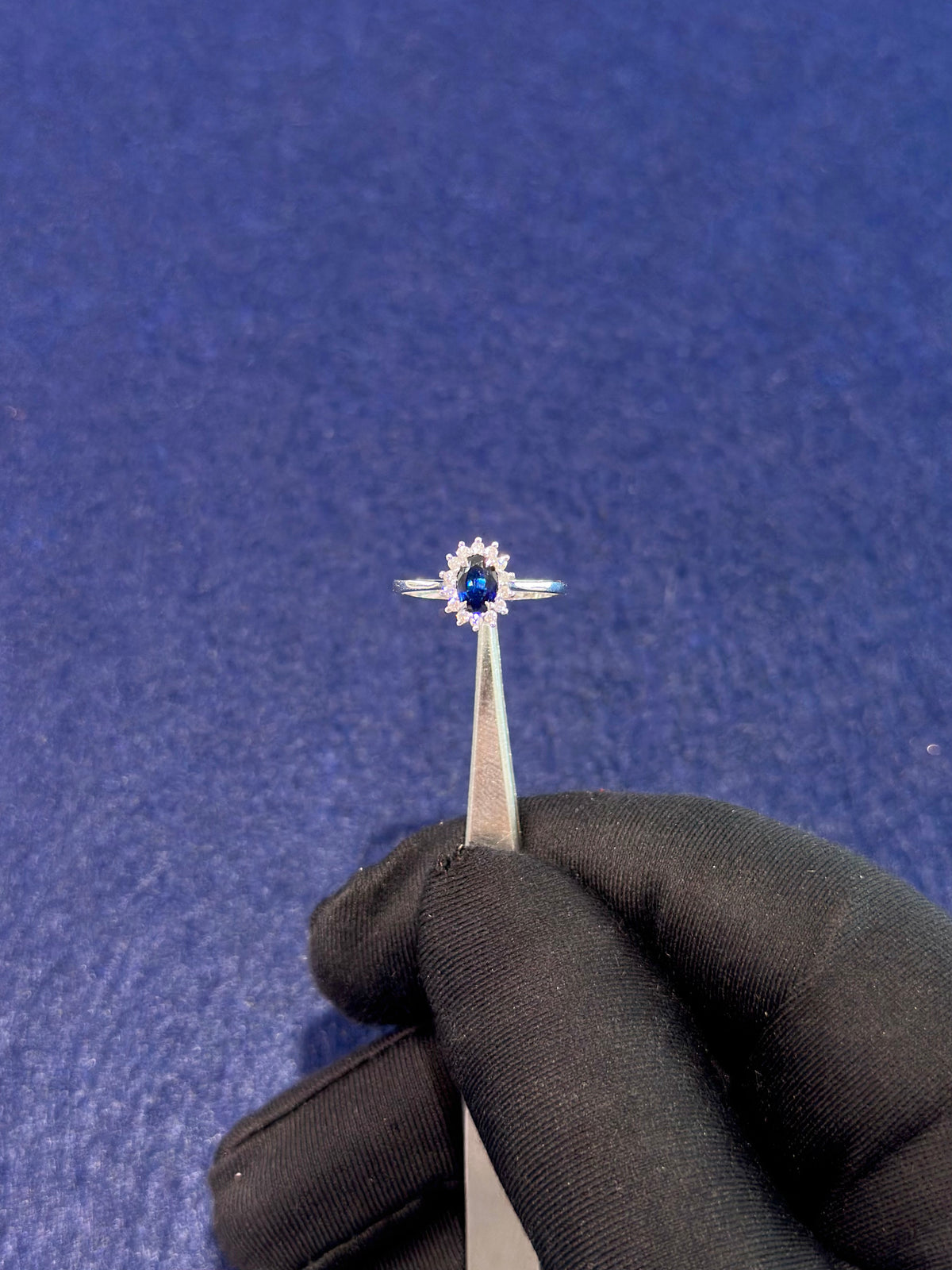 Anello Zaffiro Blu e brillanti