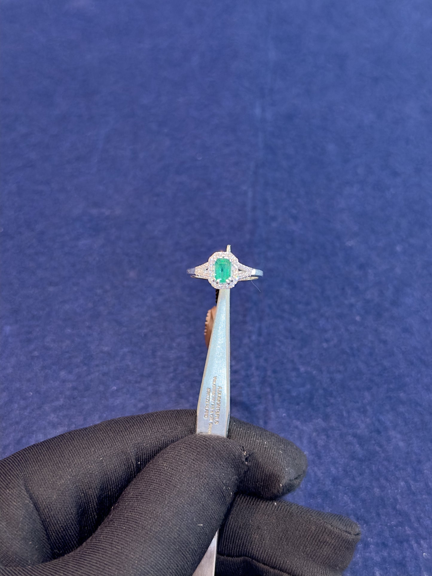 Anello Smeraldo Taglio Smeraldo e Brillanti