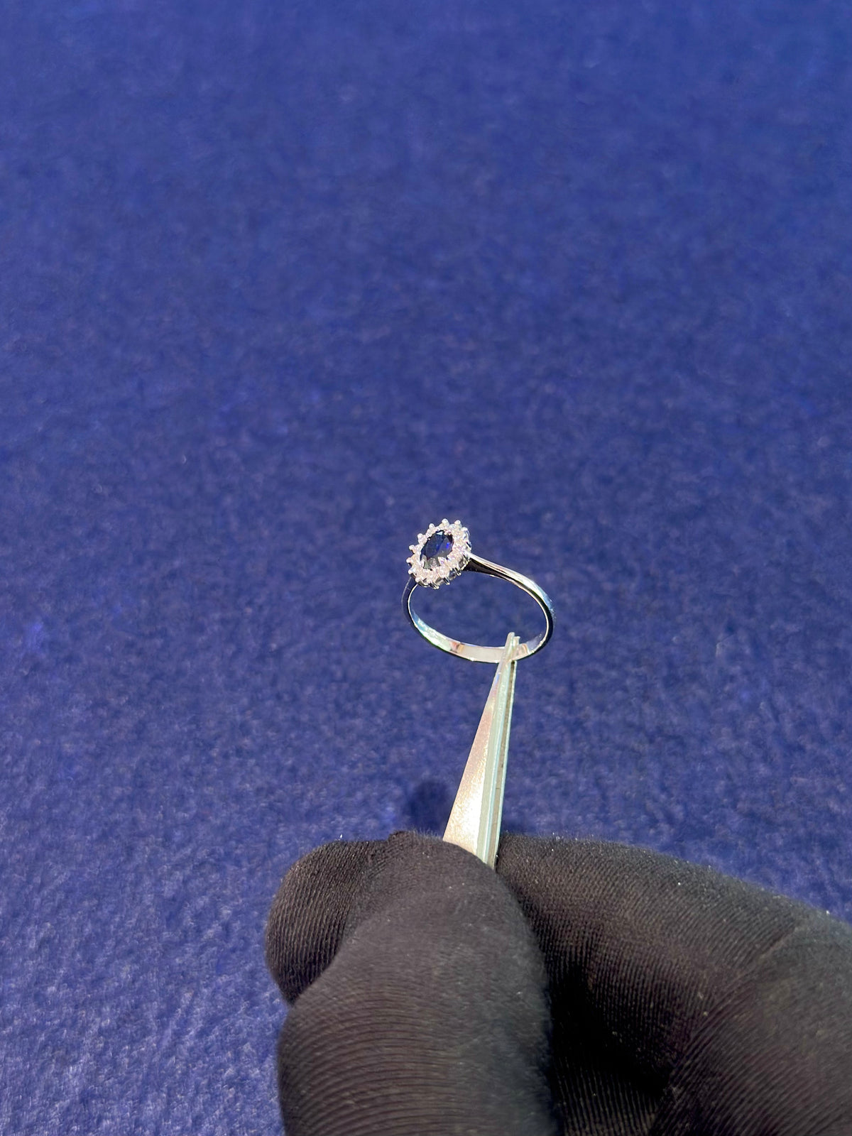 Anello Zaffiro Blu e brillanti