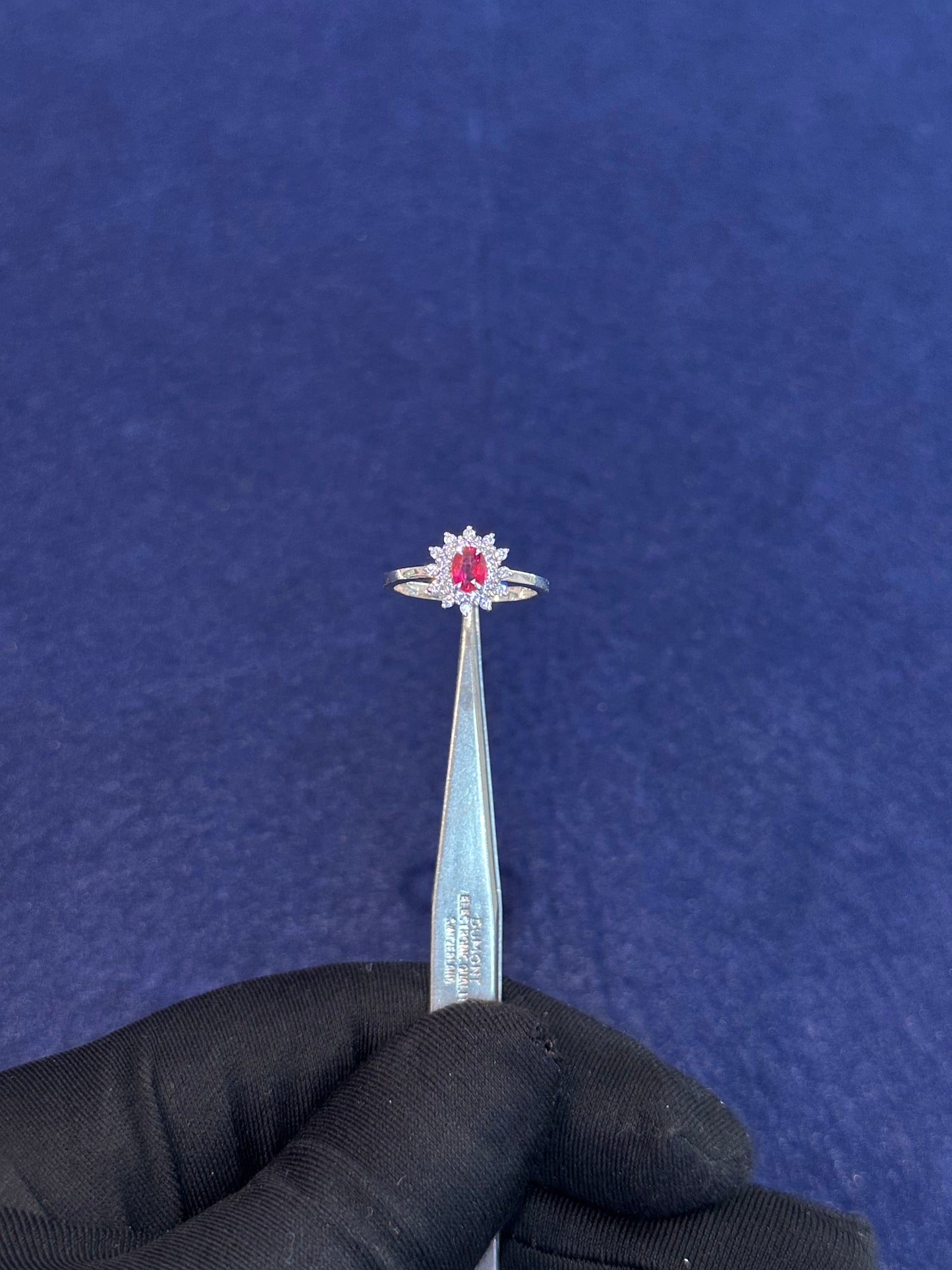 Anello Rubino e Brillanti VVS