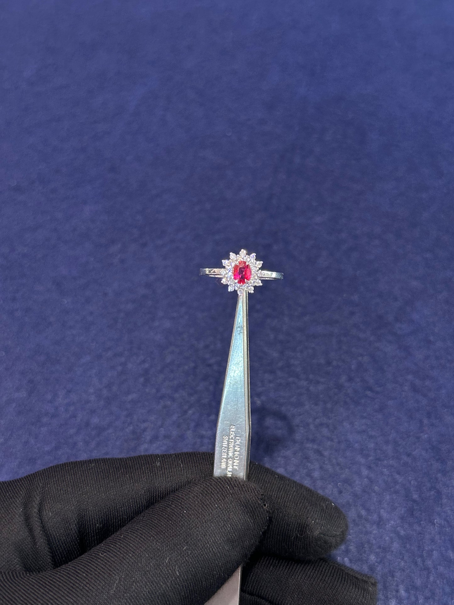 Anello Rubino e Brillanti VVS