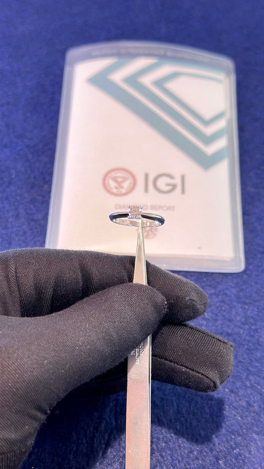 Anello Solitario 0,33 D VVS2 Certificato IGI