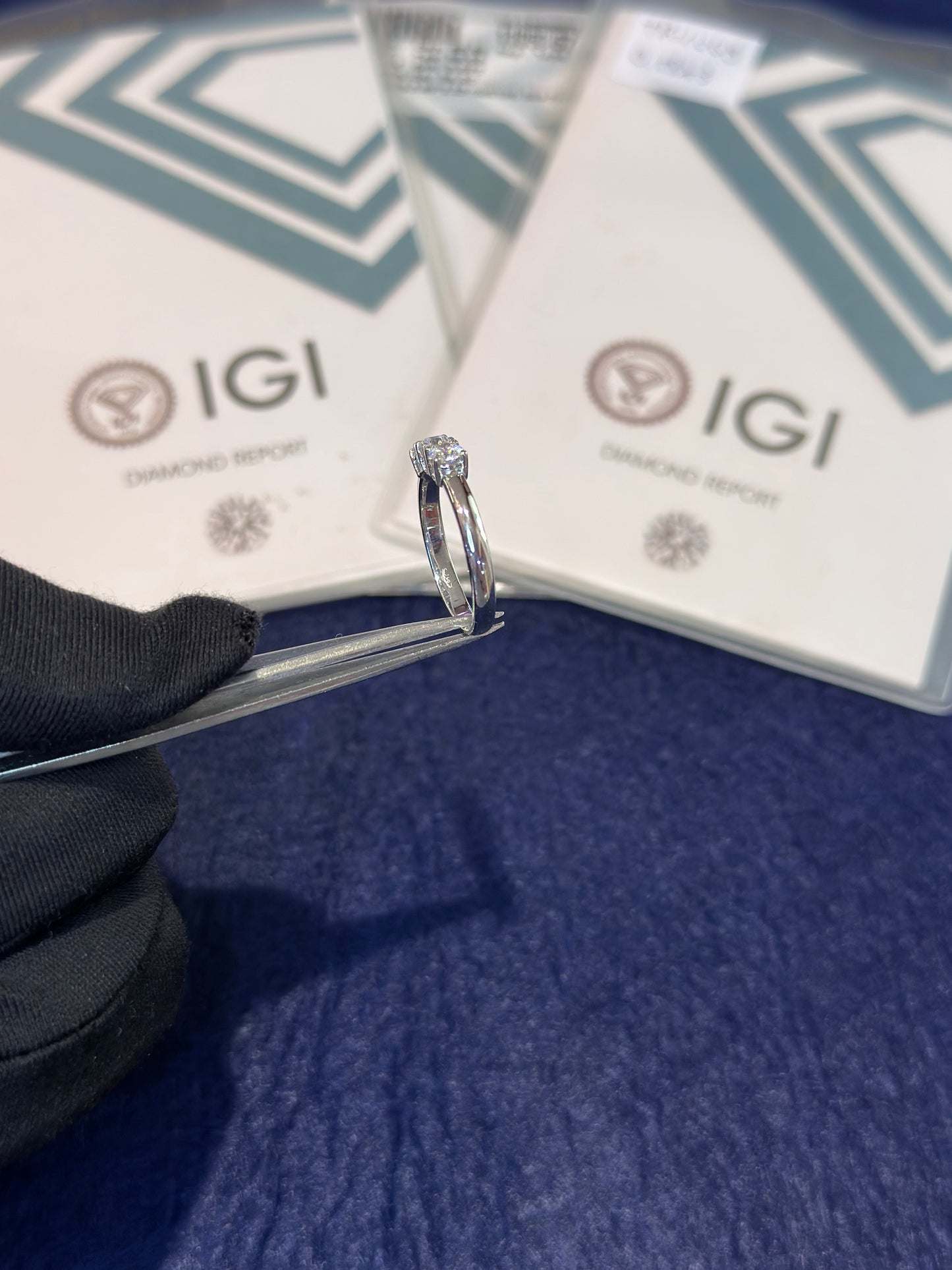 Anello Trilogy Diamanti 0,54ct D VVS2 Certificato IGI