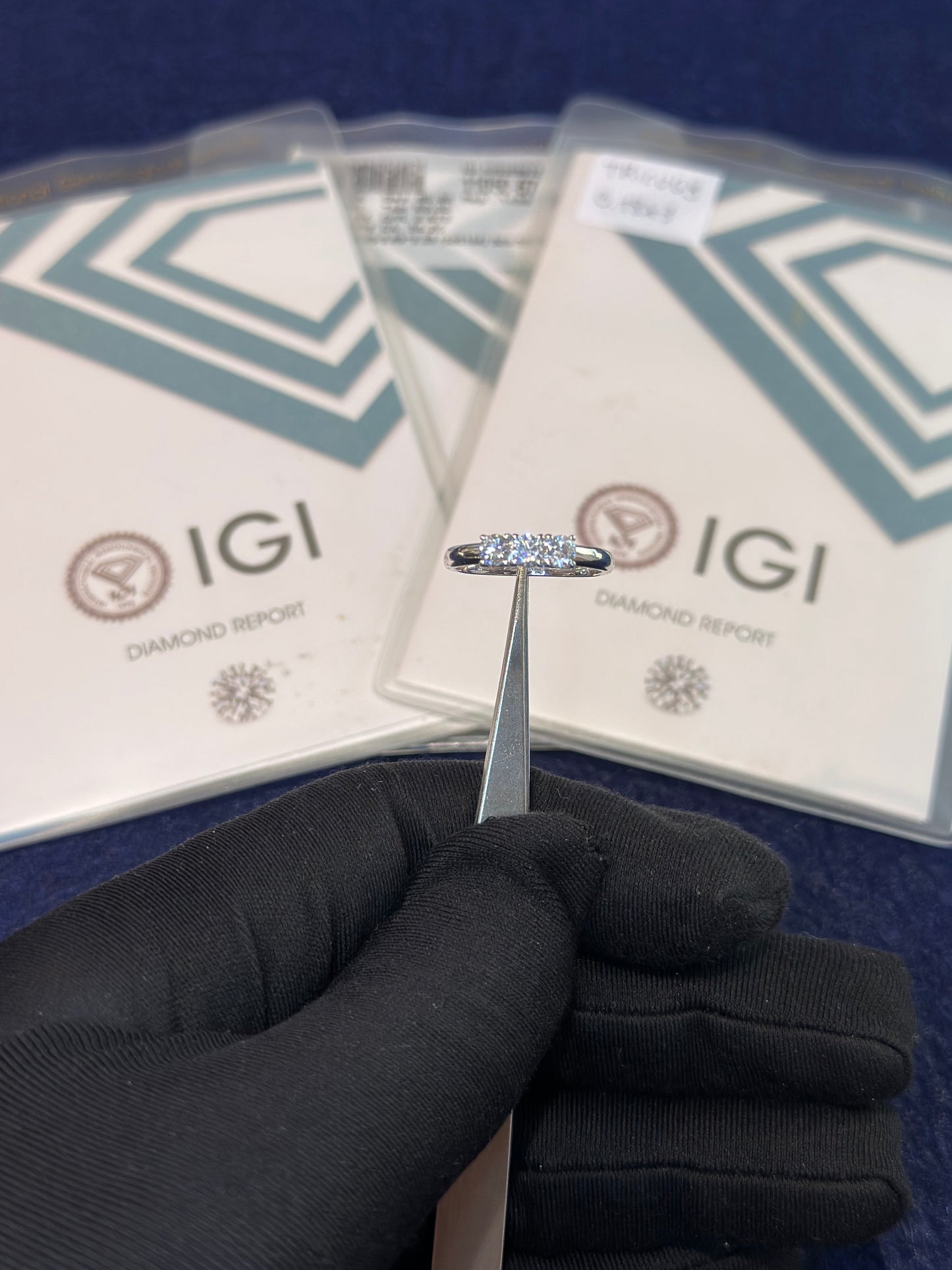 Anello Trilogy Diamanti 0,54ct D VVS2 Certificato IGI